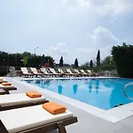 Marina Boutique Hotel 2*