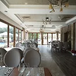 Marina Boutique Hotel