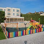 Marina Boutique Hotel 2*
