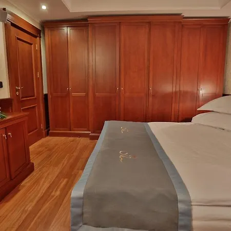 Marina Boutique Hotell 2*