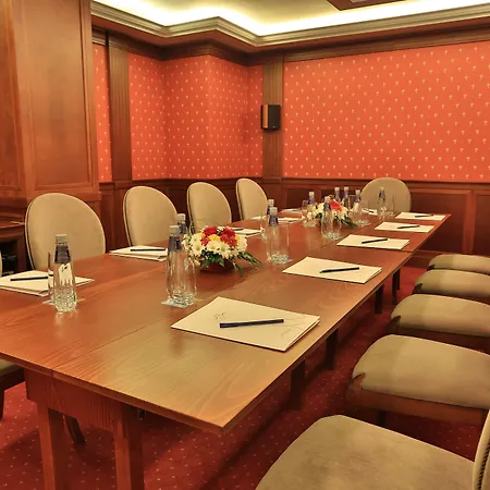 Marina Boutique Hotell 2*